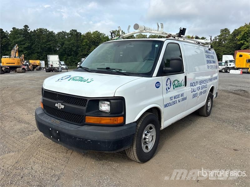 Chevrolet G2500 大型面包车