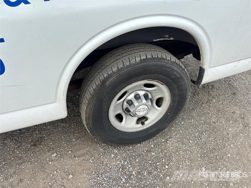 Chevrolet G2500 大型面包车