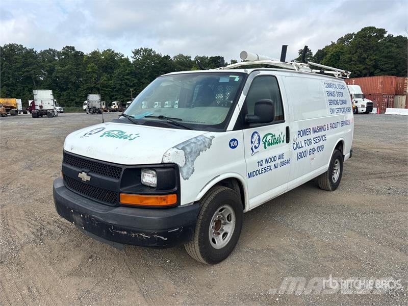 Chevrolet G2500 大型面包车