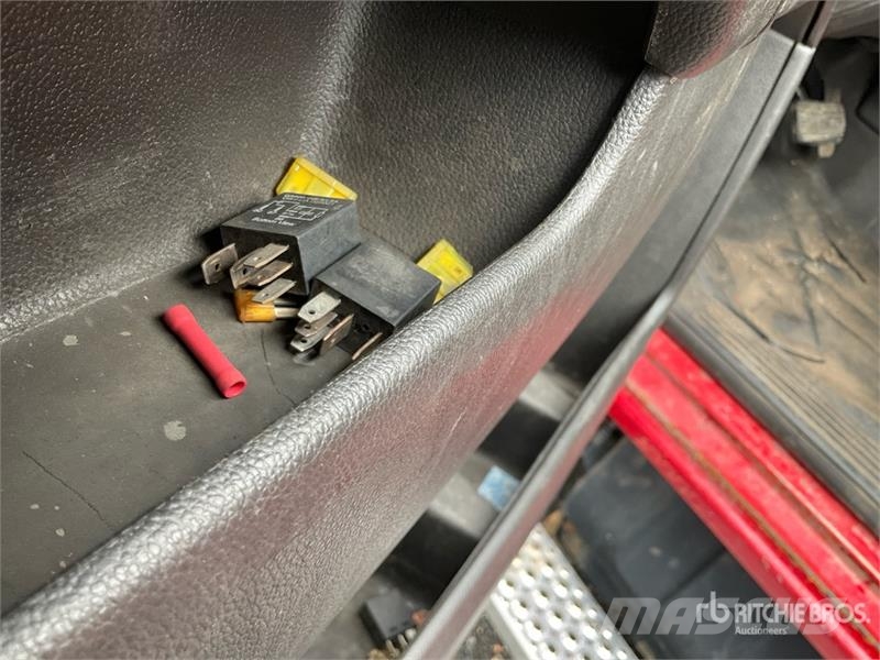 Chevrolet GM515 4x2 Rollback Truck (Inoperable) Hinausautot