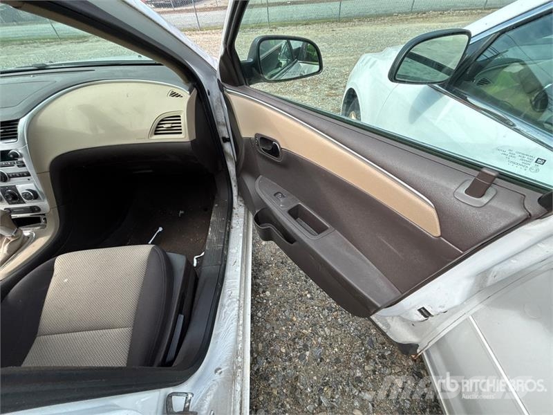 Chevrolet Malibu Automašīnas