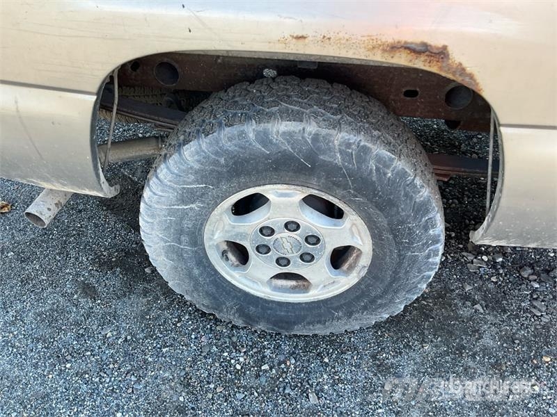 Chevrolet Silverado 1500 4x4 Extended Cab Pickup Ostalo