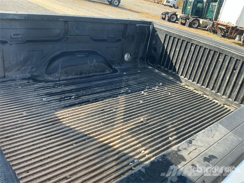 Chevrolet Silverado 1500 其他