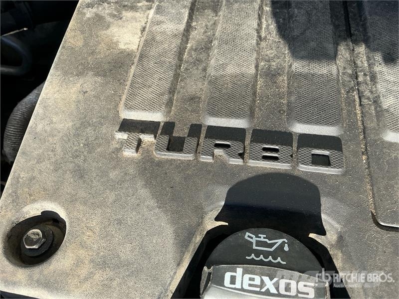 Chevrolet Silverado 1500 4x4 Crew Cab Pickup 其他