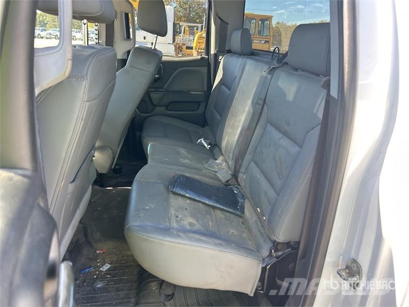 Chevrolet Silverado 1500 4x4 Extended Cab Pickup Inne