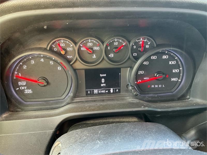 Chevrolet Silverado 1500 4x4 Crew Cab Pickup 其他
