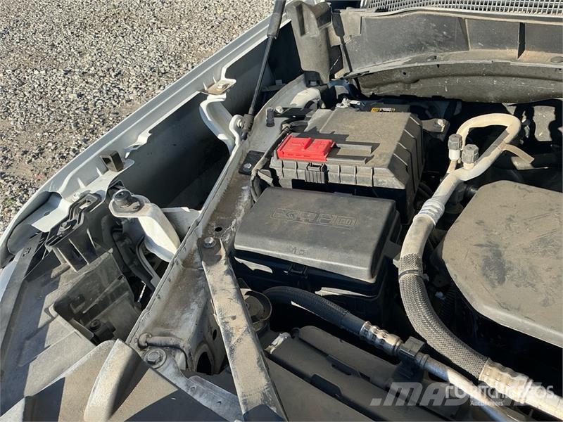 Chevrolet Silverado 1500 4x4 Crew Cab Pickup 其他