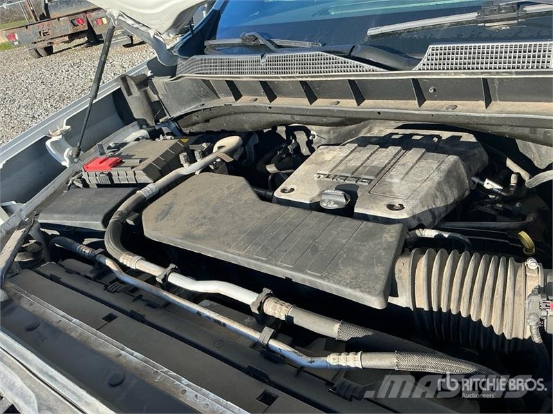 Chevrolet Silverado 1500 4x4 Crew Cab Pickup 其他