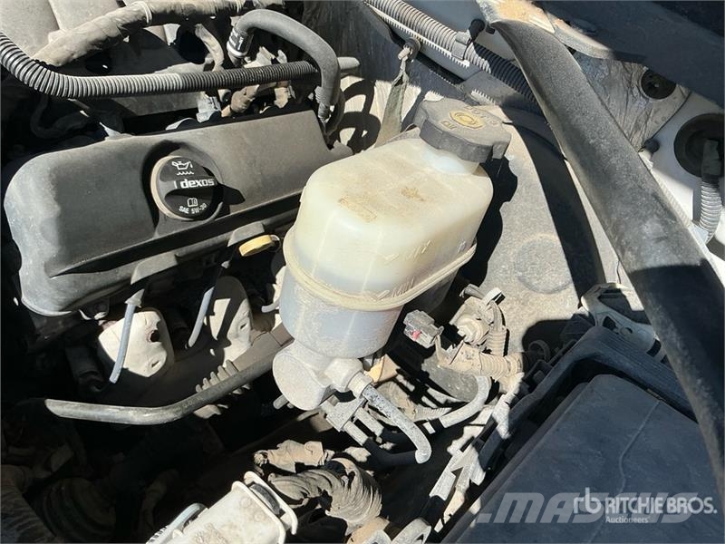 Chevrolet Silverado 1500 4x4 Pickup Diger