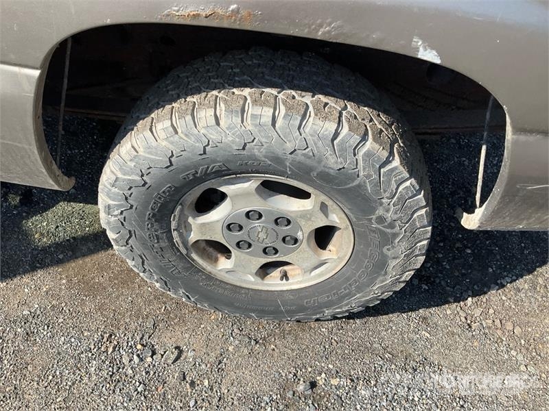 Chevrolet Silverado 1500 4x4 Extended Cab Pickup Ostalo
