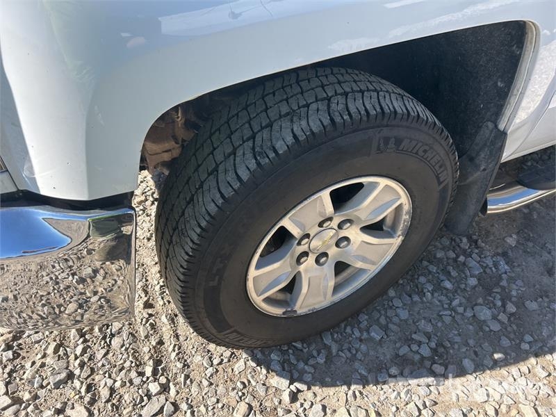 Chevrolet Silverado 1500 4x4 Extended Cab Pickup Inne