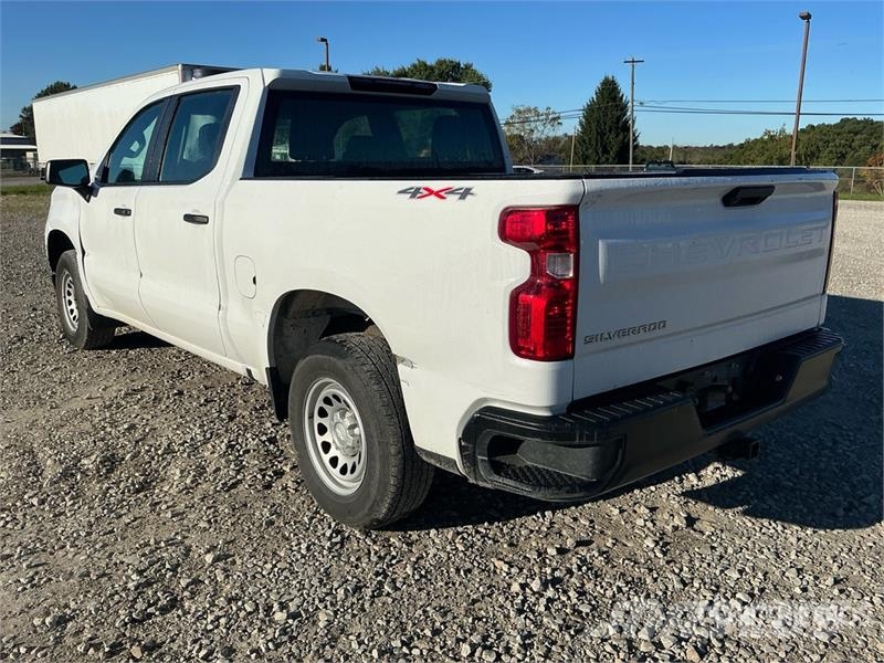 Chevrolet Silverado 1500 4x4 Crew Cab Pickup 其他