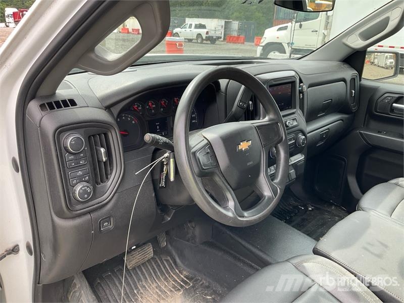 Chevrolet Silverado 1500 4x4 Extended Cab Pickup Прочие фургоны