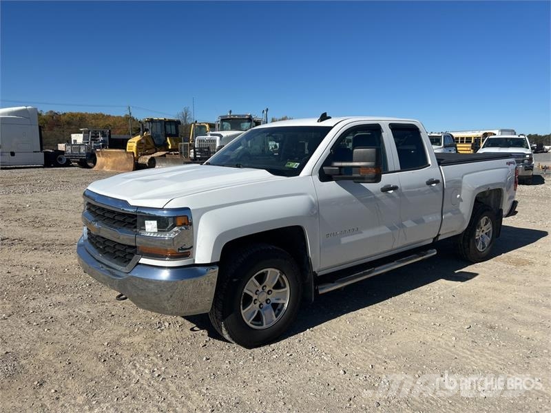 Chevrolet Silverado 1500 4x4 Extended Cab Pickup Inne