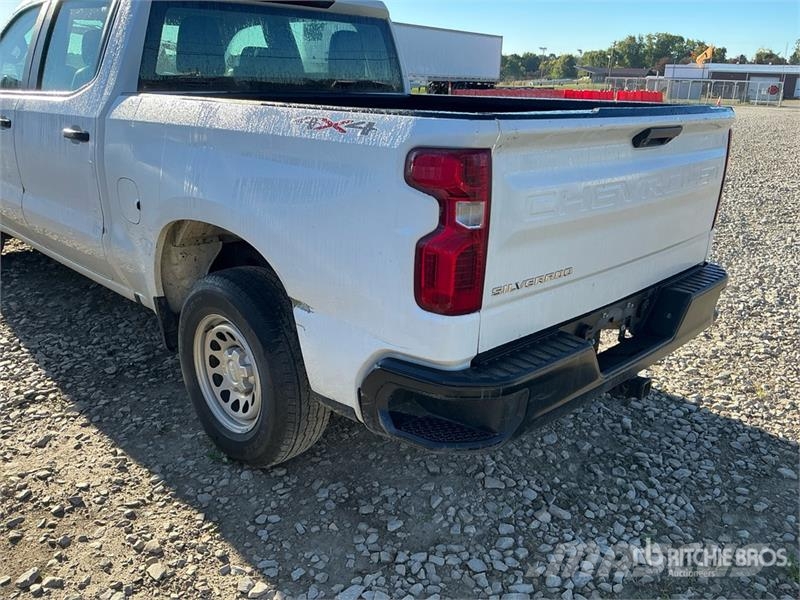 Chevrolet Silverado 1500 4x4 Crew Cab Pickup 其他