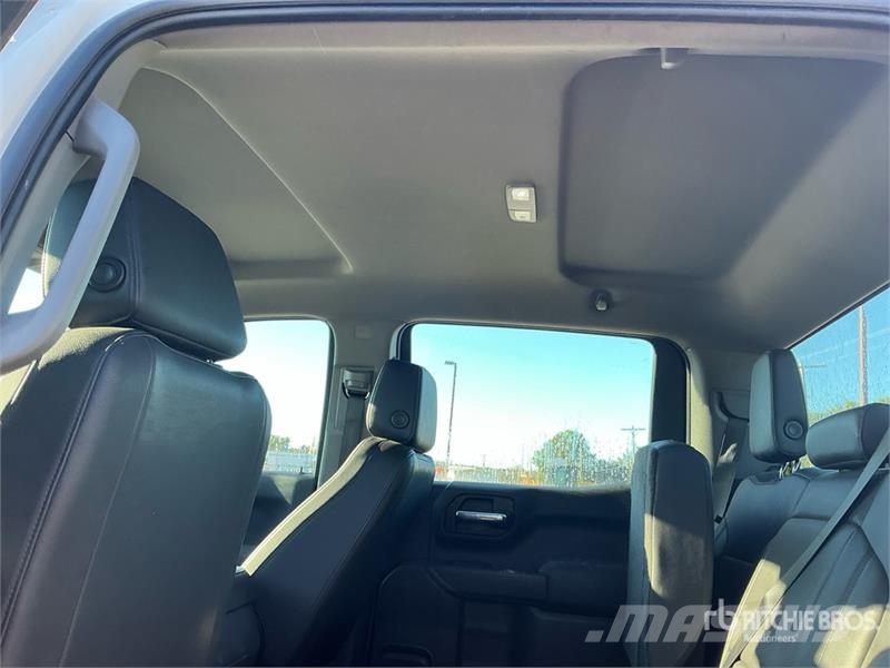 Chevrolet Silverado 1500 4x4 Crew Cab Pickup 其他