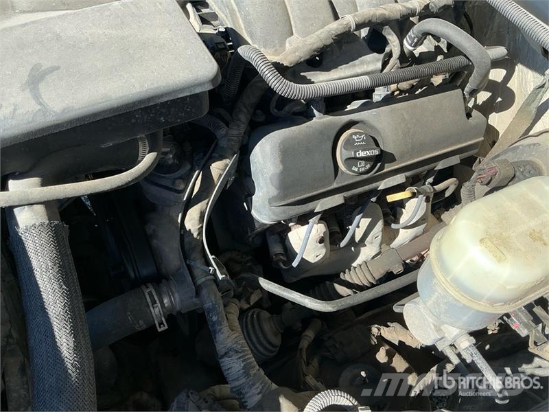 Chevrolet Silverado 1500 4x4 Pickup Diger