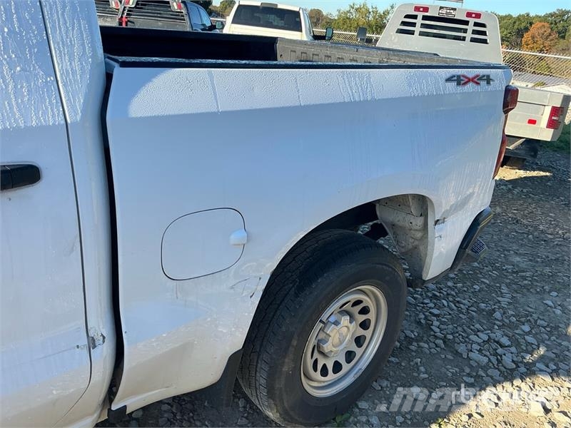Chevrolet Silverado 1500 4x4 Crew Cab Pickup 其他