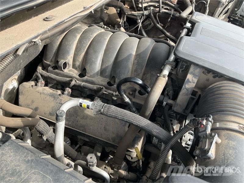 Chevrolet Silverado 2500 4x4 Crew Cab Pickup 其他