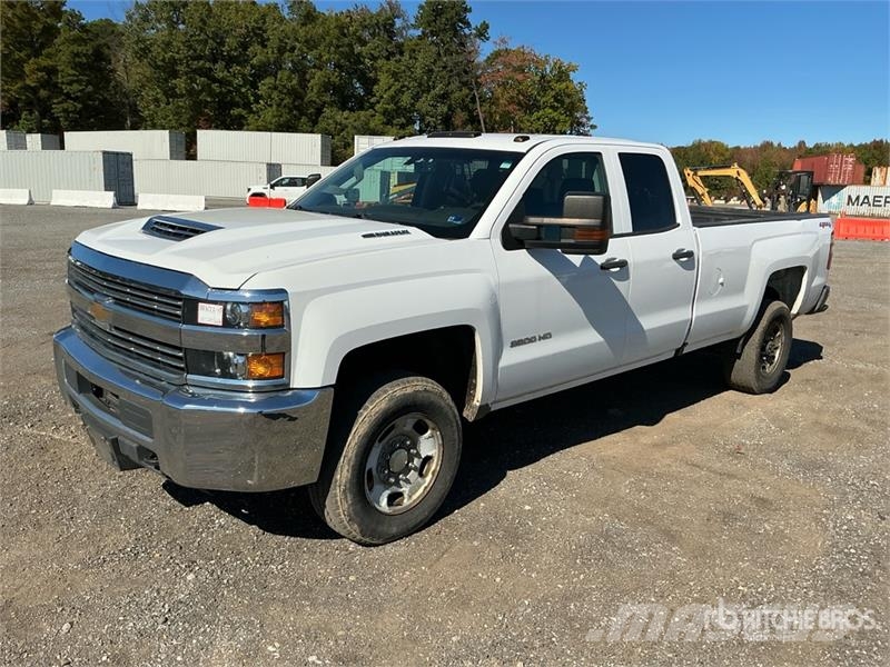 Chevrolet Silverado 2500HD 4x4 Extended Cab Pickup Autre fourgon / utilitaire