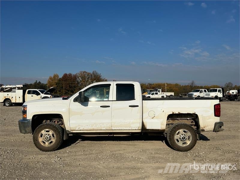 Chevrolet Silverado 2500HD 4x4 Dual Cab Pickup Citi