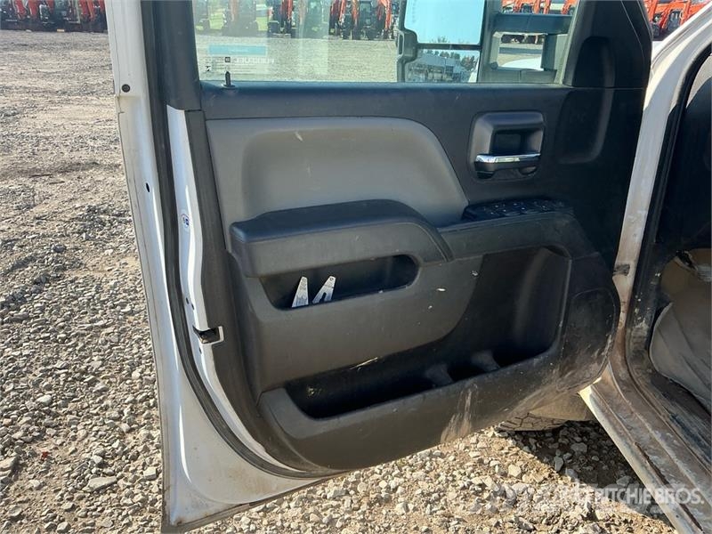 Chevrolet Silverado 2500HD 4x4 Dual Cab Pickup Citi