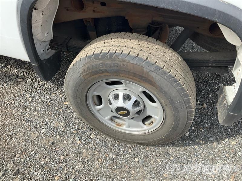 Chevrolet Silverado 2500 4x4 Crew Cab Pickup 其他