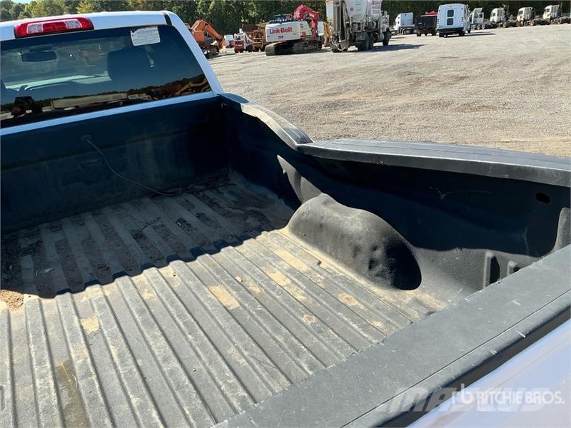 Chevrolet Silverado 2500HD 4x4 Extended Cab Pickup Autre fourgon / utilitaire