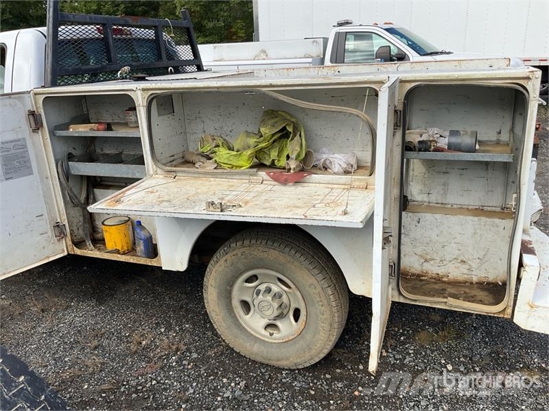 Chevrolet Silverado 2500HD 4x4 Utility Truck Pick up/Dropside