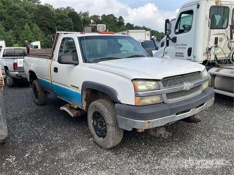 Chevrolet Silverado 2500HD 4x4 Pickup (Inoperable) Andre varebiler
