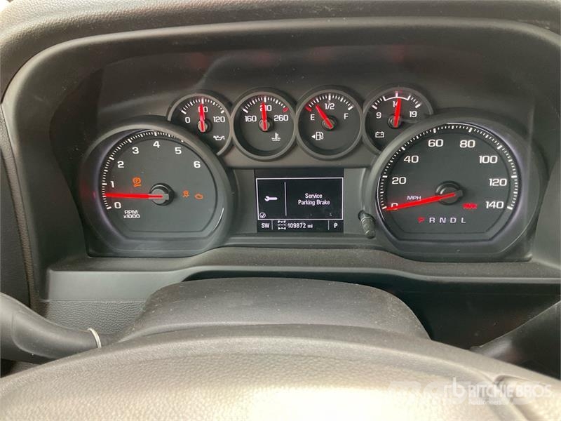 Chevrolet Silverado 2500 4x4 Crew Cab Pickup 其他