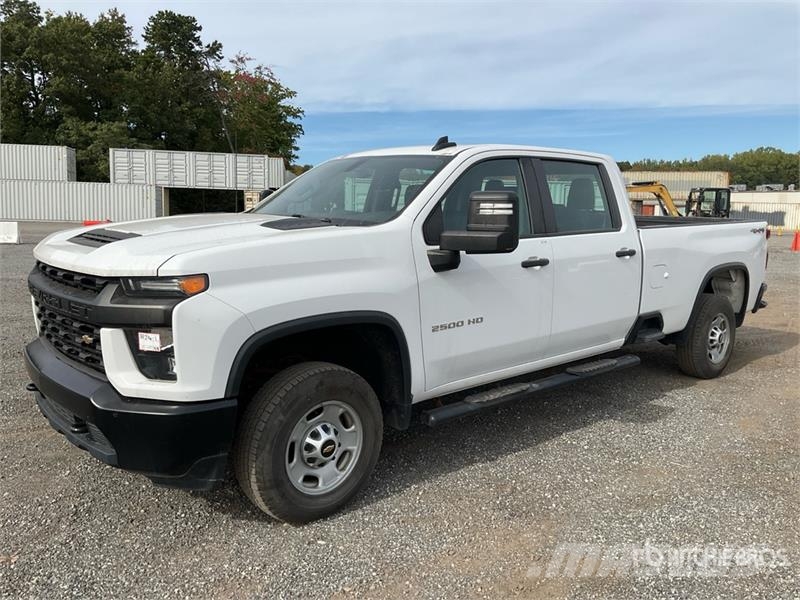 Chevrolet Silverado 2500 4x4 Crew Cab Pickup 其他