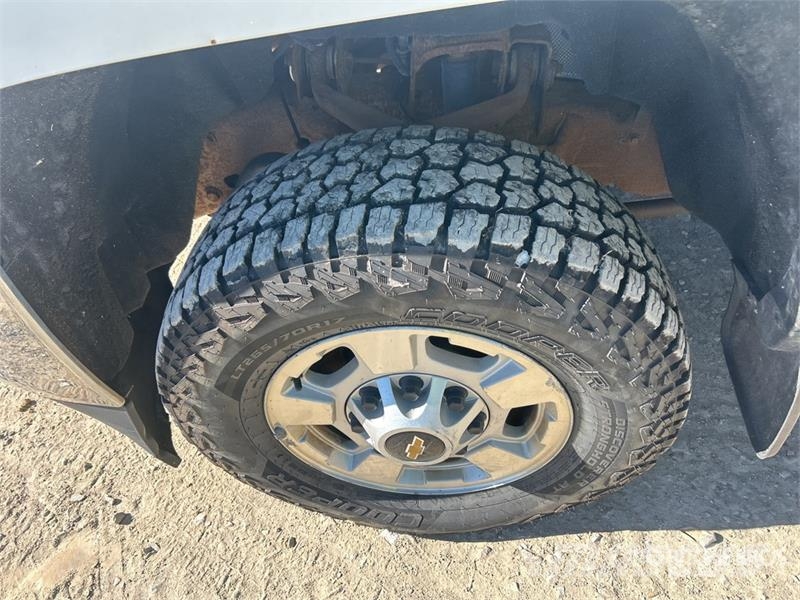Chevrolet Silverado 2500 HD 4x4 Crew Cab Pickup Inne