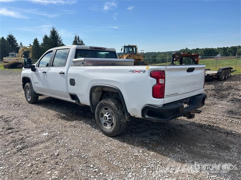 Chevrolet Silverado 2500 HD 4x4 Crew Cab Pickup Other