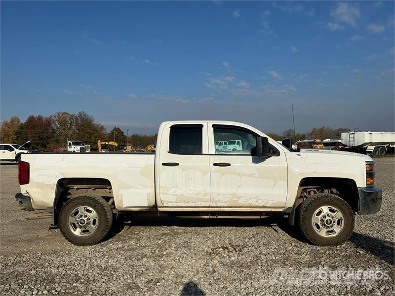 Chevrolet Silverado 2500HD 4x4 Dual Cab Pickup Andre