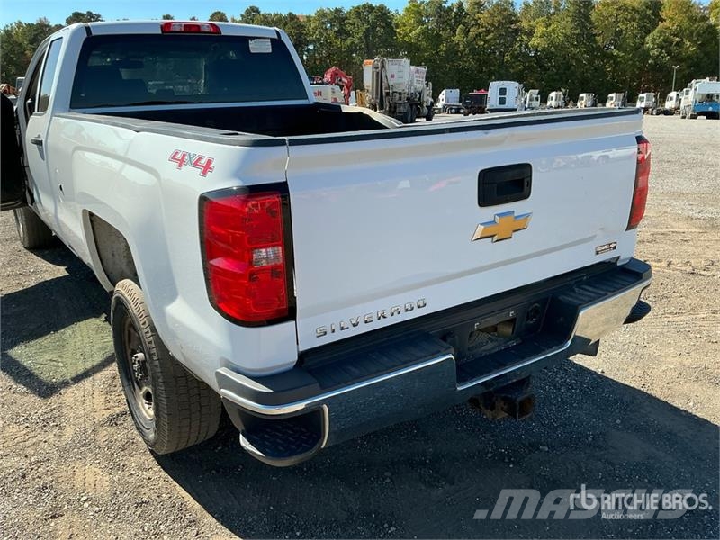 Chevrolet Silverado 2500HD 4x4 Extended Cab Pickup Autre fourgon / utilitaire