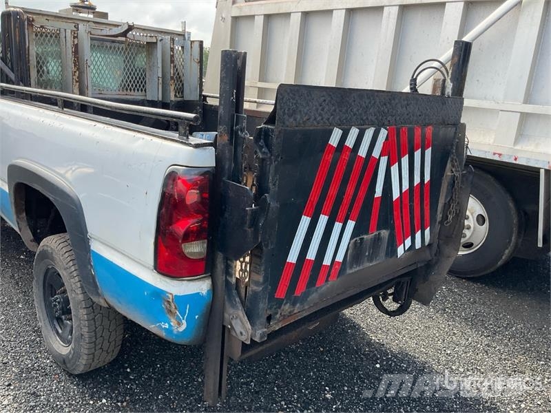 Chevrolet Silverado 2500HD 4x4 Pickup (Inoperable) Andre varebiler