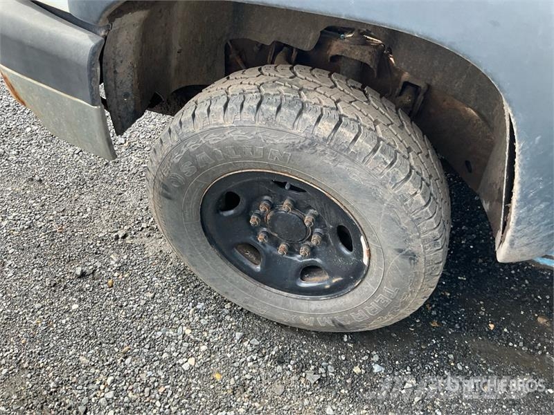 Chevrolet Silverado 2500HD 4x4 Pickup (Inoperable) Andre varebiler