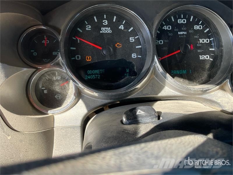 Chevrolet Silverado 2500HD 4x2 Extended Cab Pickup Ostalo