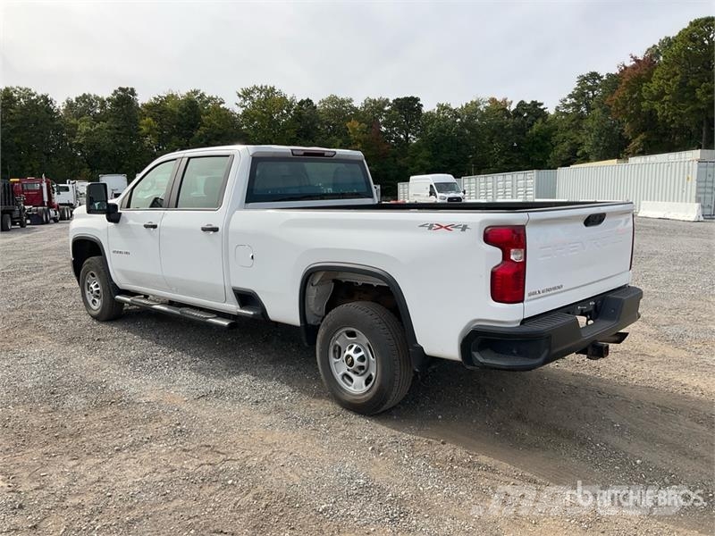 Chevrolet Silverado 2500 4x4 Crew Cab Pickup 其他