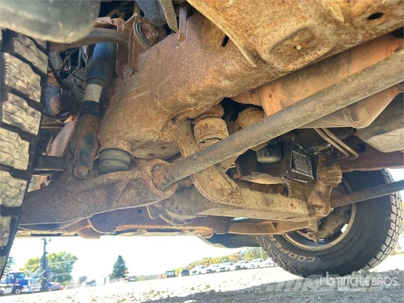 Chevrolet Silverado 2500 HD 4x4 Crew Cab Pickup Inne