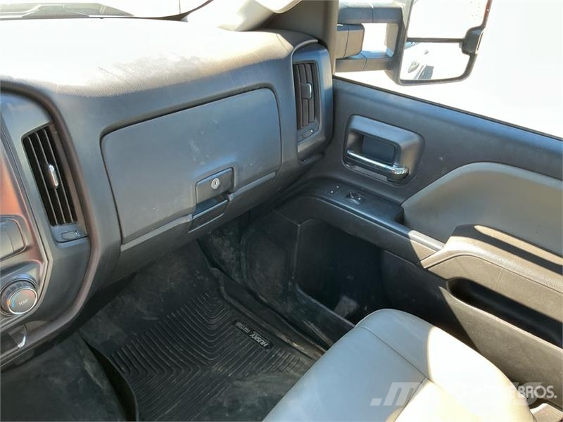 Chevrolet Silverado 2500HD 4x4 Extended Cab Pickup Autre fourgon / utilitaire