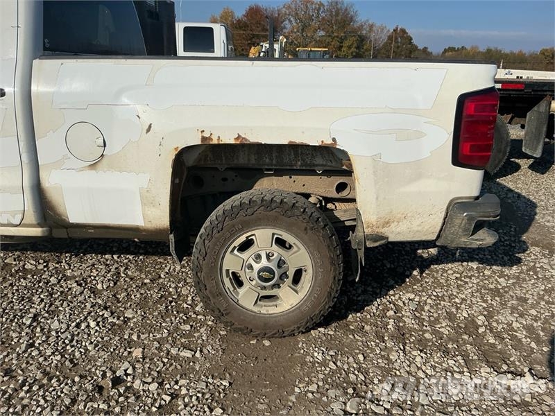 Chevrolet Silverado 2500HD 4x4 Dual Cab Pickup Citi