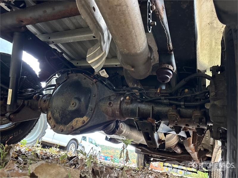 Chevrolet Silverado 2500HD 4x4 Crew Cab Pickup その他