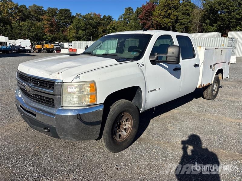 Chevrolet Silverado 3500HD Pikaplar