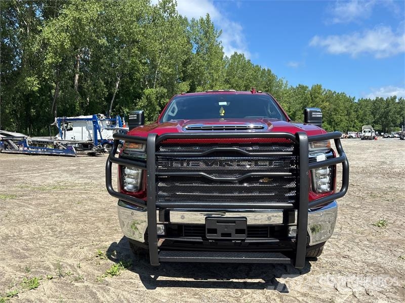 Chevrolet Silverado 3500HD LTZ 4x4 Crew Cab Pickup Övriga bilar