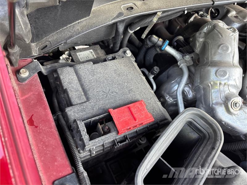 Chevrolet Silverado 3500HD LTZ 4x4 Crew Cab Pickup Övriga bilar