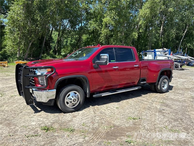 Chevrolet Silverado 3500HD LTZ 4x4 Crew Cab Pickup Övriga bilar