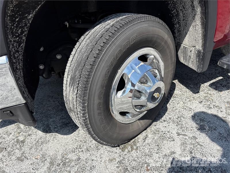 Chevrolet Silverado 3500HD LTZ 4x4 Crew Cab Pickup Övriga bilar