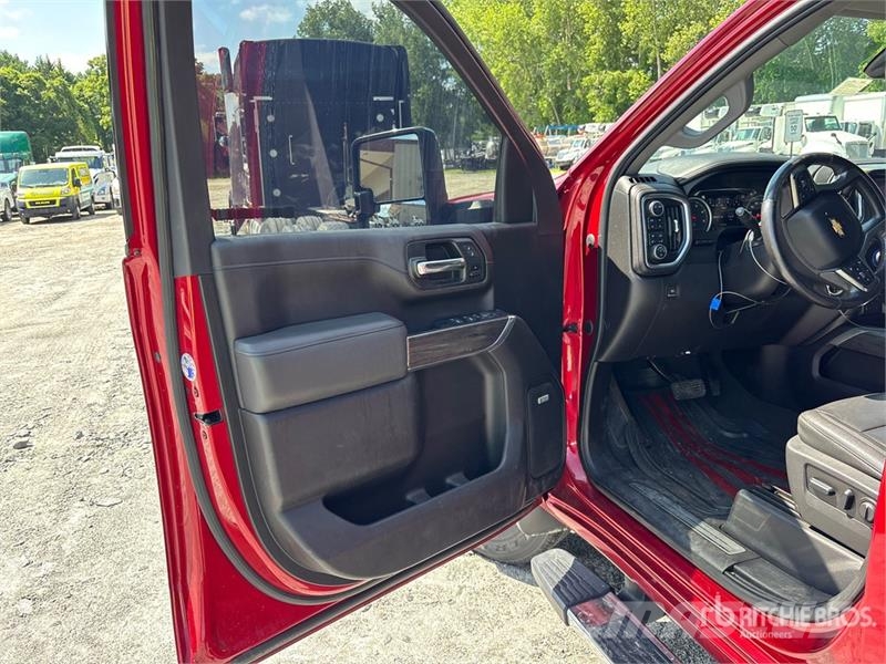 Chevrolet Silverado 3500HD LTZ 4x4 Crew Cab Pickup Övriga bilar